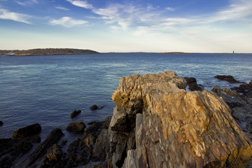 Fototapeta na wymiar Rocks Leading to the Ocean 