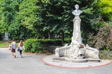Lille / Statue du P'tit Quinquin