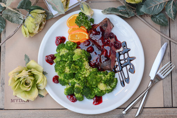 cooking, restaurant, grilled, plate, nutrition, dish, cuisine, dinner, roasted, fresh, healthy, meal, food, delicious, meat, lunch, gourmet, red, cooked, berry, salad, bone, sauce, fillet, sliced, bre