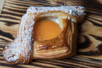 Cake with apricot made with puff paste