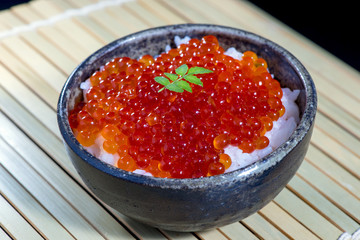 いくら丼