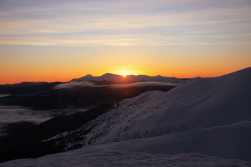 Naklejka premium Beautiful landscape with snowy mountains in winter morning