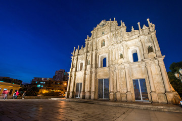 Fototapeta na wymiar Ruins facade of St.Paul's Cathedral in Macau at night