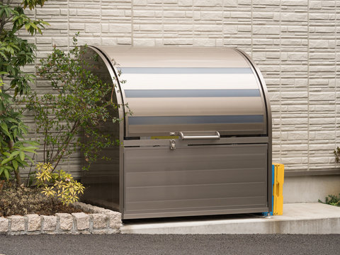 集合住宅のゴミ捨て場　
