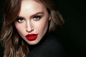Fototapeta premium Makeup Beauty Woman. Portrait Of Female With Beautiful Face.