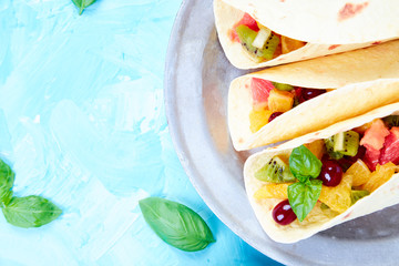 Fruit tacos. Summer snacks.