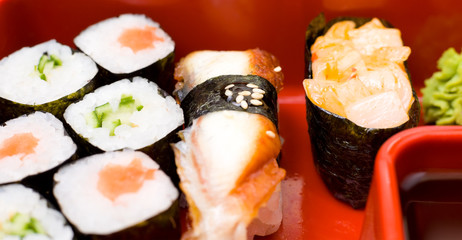 sushi rolls, macro