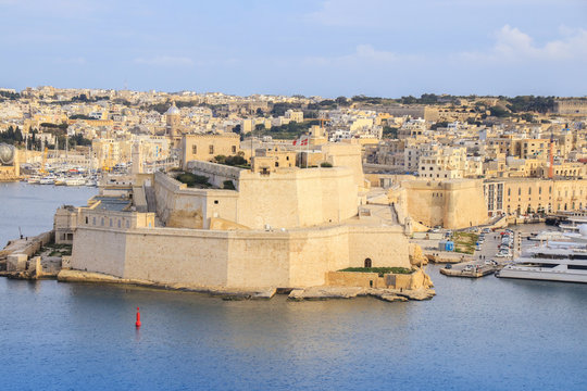 Panoramablick auf Fort St. Angelo, Malta, Birgu