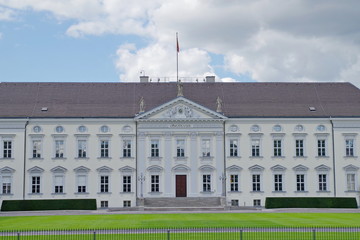 Fototapeta na wymiar Schloss Bellevue in Berlin