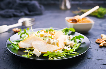 pear with cheese
