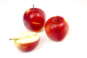 red apple