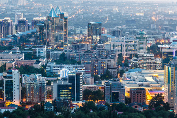 Obraz premium A view of the city of Almaty