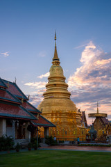 Naklejka premium Wat Phra That Hariphunchai , Lamphun , Thailand