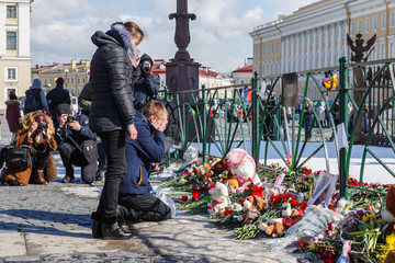 Mourning for the victims of the fire in the city of Kemerovo.