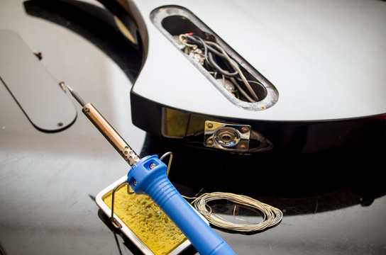 ギター　改造　修理　はんだ