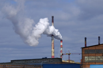 Polska, Gdańsk - kominy elektrociepłowni © Iwona