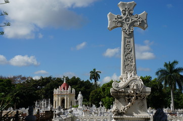 Cementerio Cristóbal Colón: Kreuz