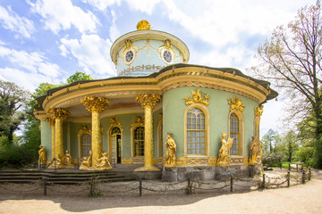 Teahouse in the Sans Souci park, Potsdam - obrazy, fototapety, plakaty