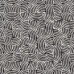 Fotobehang Schilder en tekenlijnen Hand getekende gestreepte naadloze patroon met penseelstreken tegels. Abstracte textuur uit de vrije hand om af te drukken