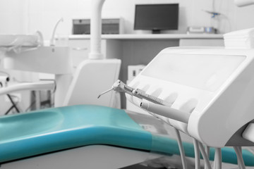 dentist's instrument dental