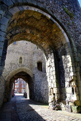 Fototapeta na wymiar Stone arch