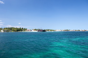 Obraz premium Tropical island Isla Mujeres in caribbean sea near Cancun