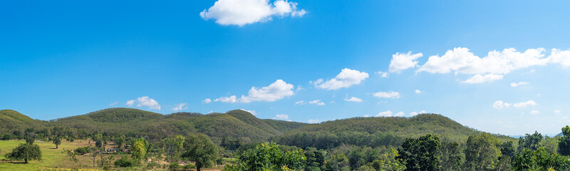 Fototapeta na wymiar Panorama landscape view of mountain agent blue sky