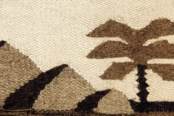 Schilderijen op glas The Camel wool fabric pattern with Egyptian pyramids silhouette. © zurbagan