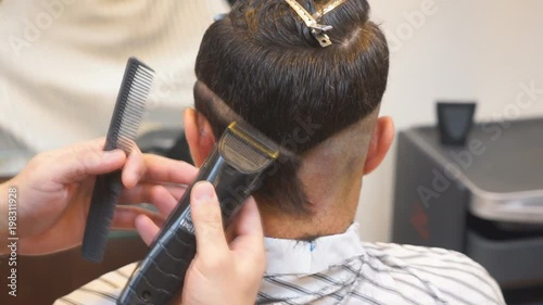 Close Up Of Men Haircut With Clipper In The Barbershop Haircut Men