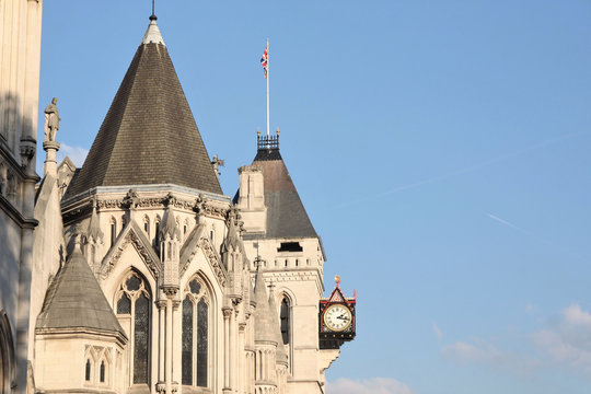 Londres, à l'heure de l'horloge de la cours de justice royale