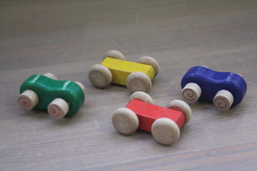 木製自動車玩具