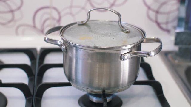 Boiling food while cooking