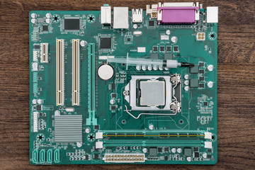 Computer motherboard and processor. Device for lubrication.