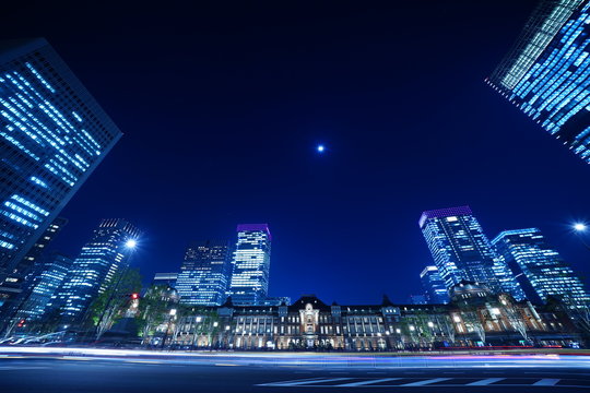 東京のビルと夜景