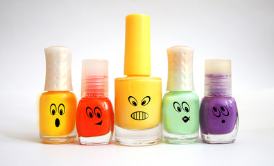 the smiling mugs on jars with nail varnish