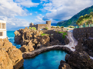 Naklejka premium Amazing landscape with the famous swimming pools of Porto Moniz in Madeira island, Portugal