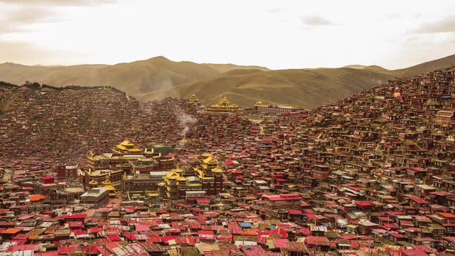 Monastery at Larung gar, Sichuan, China. 4K Time lapse