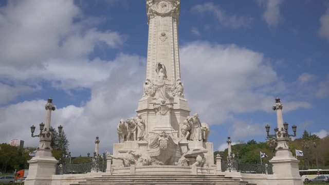 Tilt up view of Marques Do Pombal statue