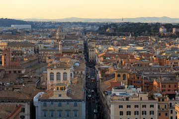 Fototapeta premium Traffic on the Via del Corso street in Rome