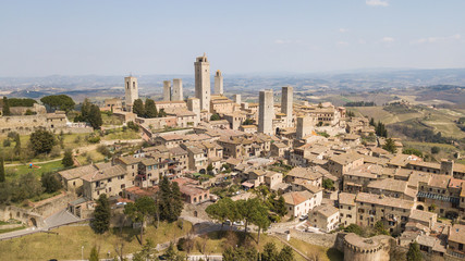 Obraz premium Drone aerial landscape of the wonderful village of San Gimignano. A Unesco World Heritage. Tuscany, Italy