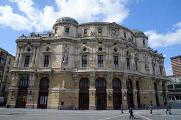 Fa&ccedil;ade du th&eacute;&acirc;tre Arriaga &agrave; Bilbao 