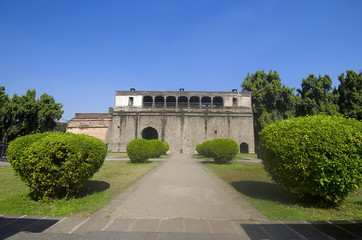 Fototapeta na wymiar Ruins, Shaniwar Wada. Historical fortification built in 1732 and seat of the Peshwas until 1818
