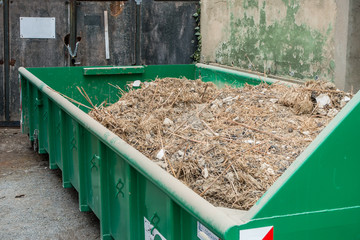 Bauschutt im Container