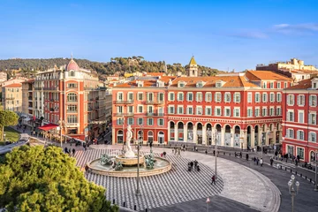 Foto auf Acrylglas Nice Luftaufnahme des Platzes Massena mit roten Gebäuden und Brunnen in Nizza, Frankreich