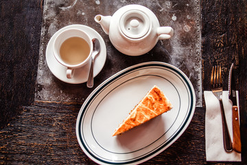 Carrot cake with tea
