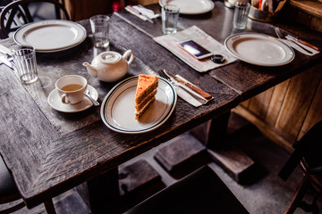 Carrot cake with tea