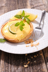 lemon cream cake