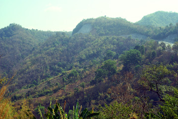 Obraz premium landscape of road and mountain