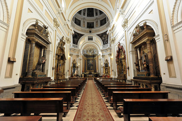 Fototapeta na wymiar Iglesia Catedral de las Fuerzas Armadas, Madrid, Spanien, Europa