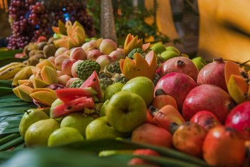tropical fruit table
